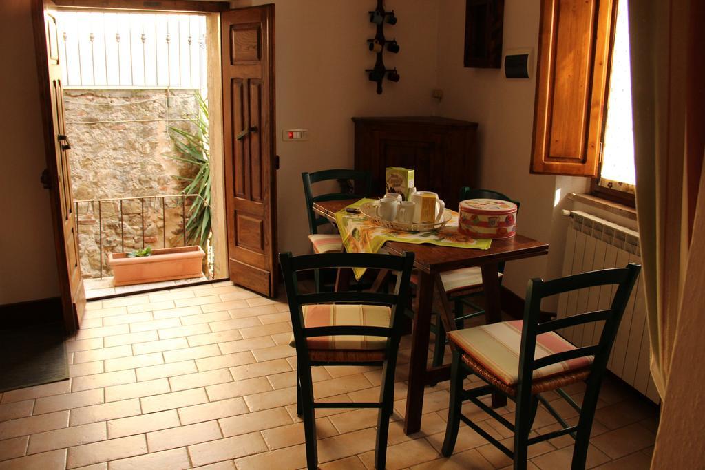 Delizioso Trilocale In Centro Apartment Монтемерано Стая снимка
