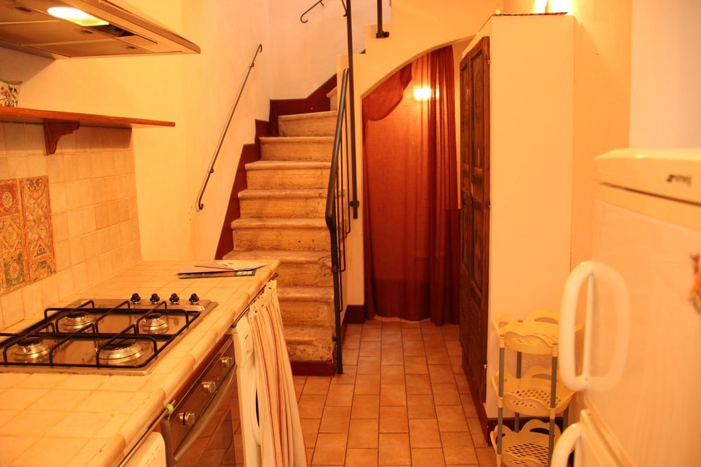 Delizioso Trilocale In Centro Apartment Монтемерано Стая снимка